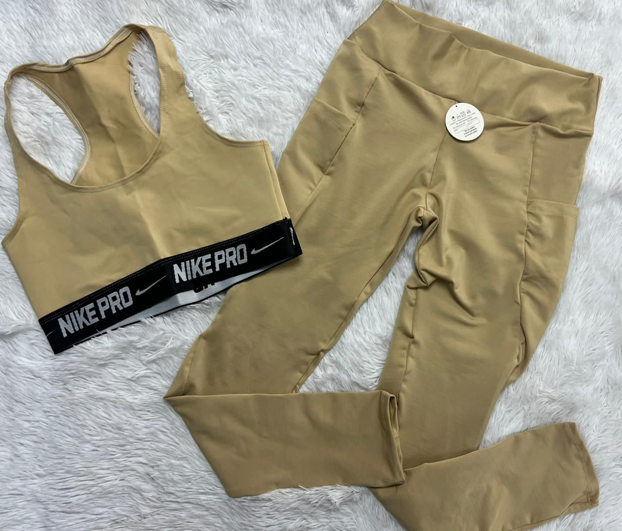LEGGINS BOLSILLO + TOP ELÁSTICO