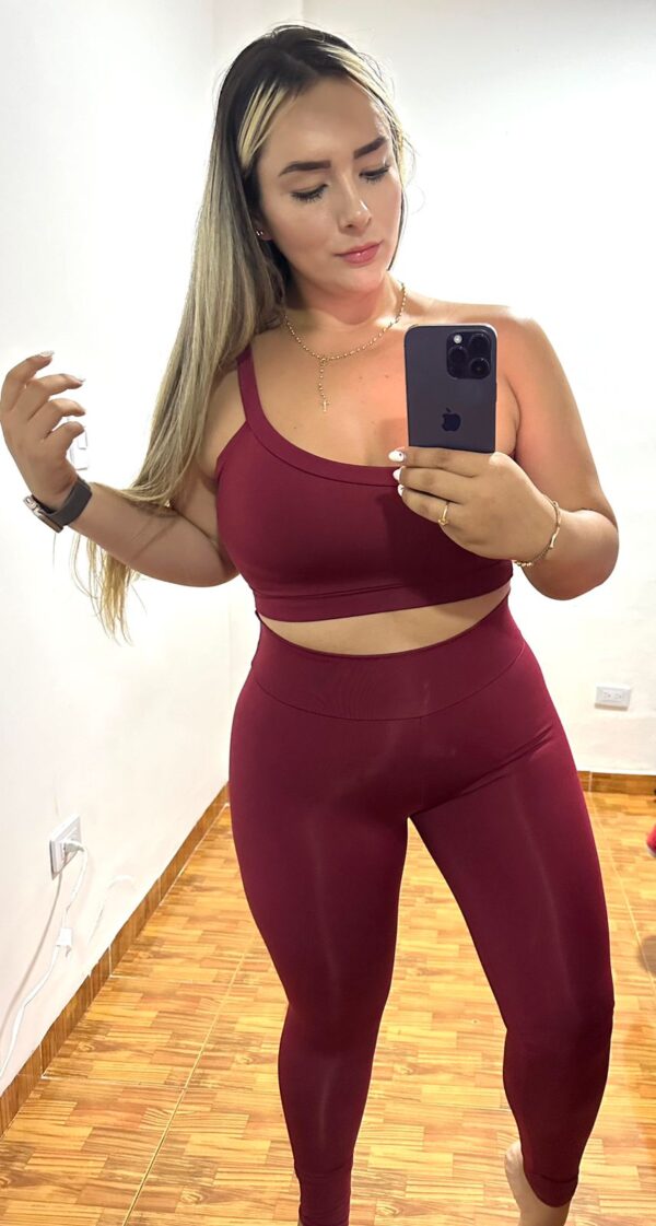 LEGGINS CLÁSICO + TOP PICAPIEDRA S/M/L