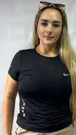 WhatsApp Image 2025-10-01 at 2.31.26 PM CAMISETA NIKE REF 7601