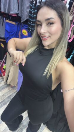 0b4b3a12-0a89-4565-b148-d75beccbea80 ENTERIZO CUELLO BOTA CAMPANA PUSH