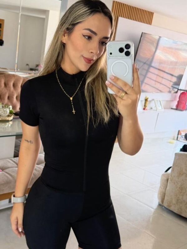 ENTERIZO CORTO MANGA CORTA SUPLEX BRILLANTE